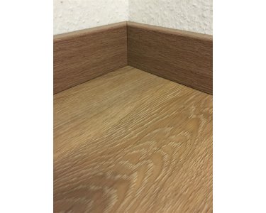 Sockelleiste, Eiche Caramel